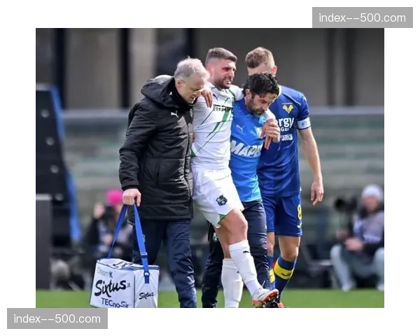 墨西哥门将马拉贡跟腱重伤 四十岁奥乔亚或紧急驰援